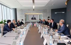 Azerbaijani minister, US Oklahoma governor discuss issues of expanding co-op (PHOTO)