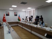 В Баку прошла встреча председателя женского крыла правящей партии Турции и главы госкомитета Азербайджана (ФОТО)