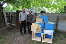 В Азербайджане для малообеспеченной молодежи созданы пчеловодческие хозяйства (ФОТО)