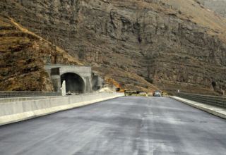 İranda ən böyük tunel istifadəyə verilib