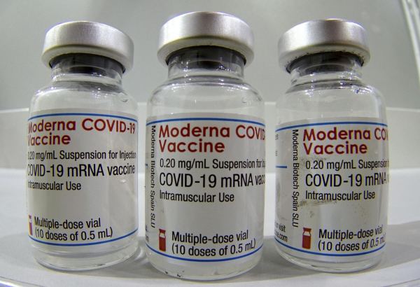 Медрегулятор США полностью одобрил вакцину от Moderna