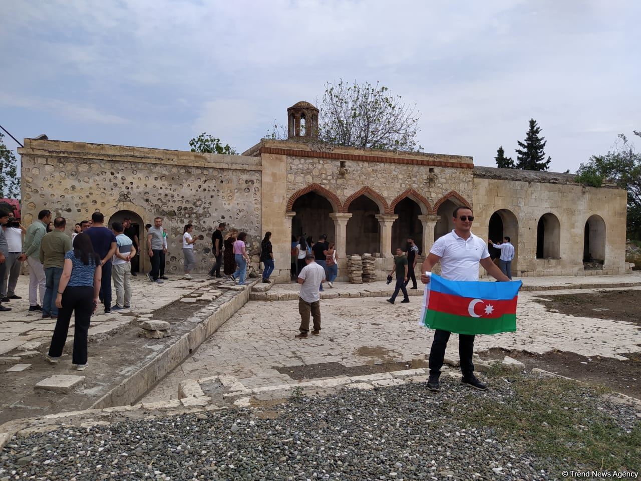 Организована поездка в Агдам азербайджанских выпускников зарубежных вузов (ФОТО)