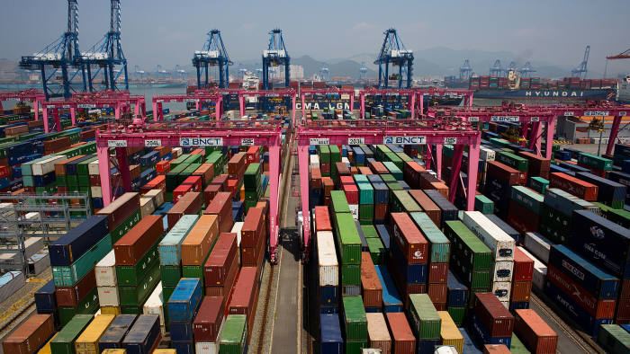 South Korea's exports set fresh high in Sept. on solid shipments of chips