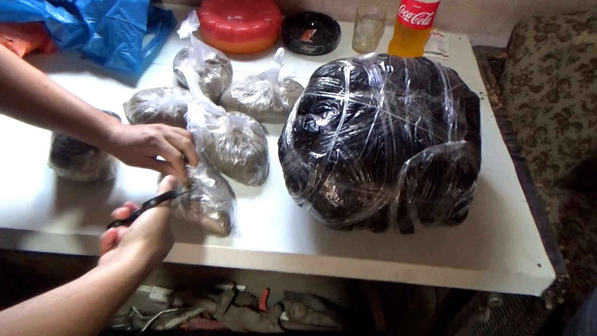 40 kiloqramdan artıq heroin və metamfetaminin satışa çıxarılmasının qarşısı alınıb (FOTO/VİDEO)