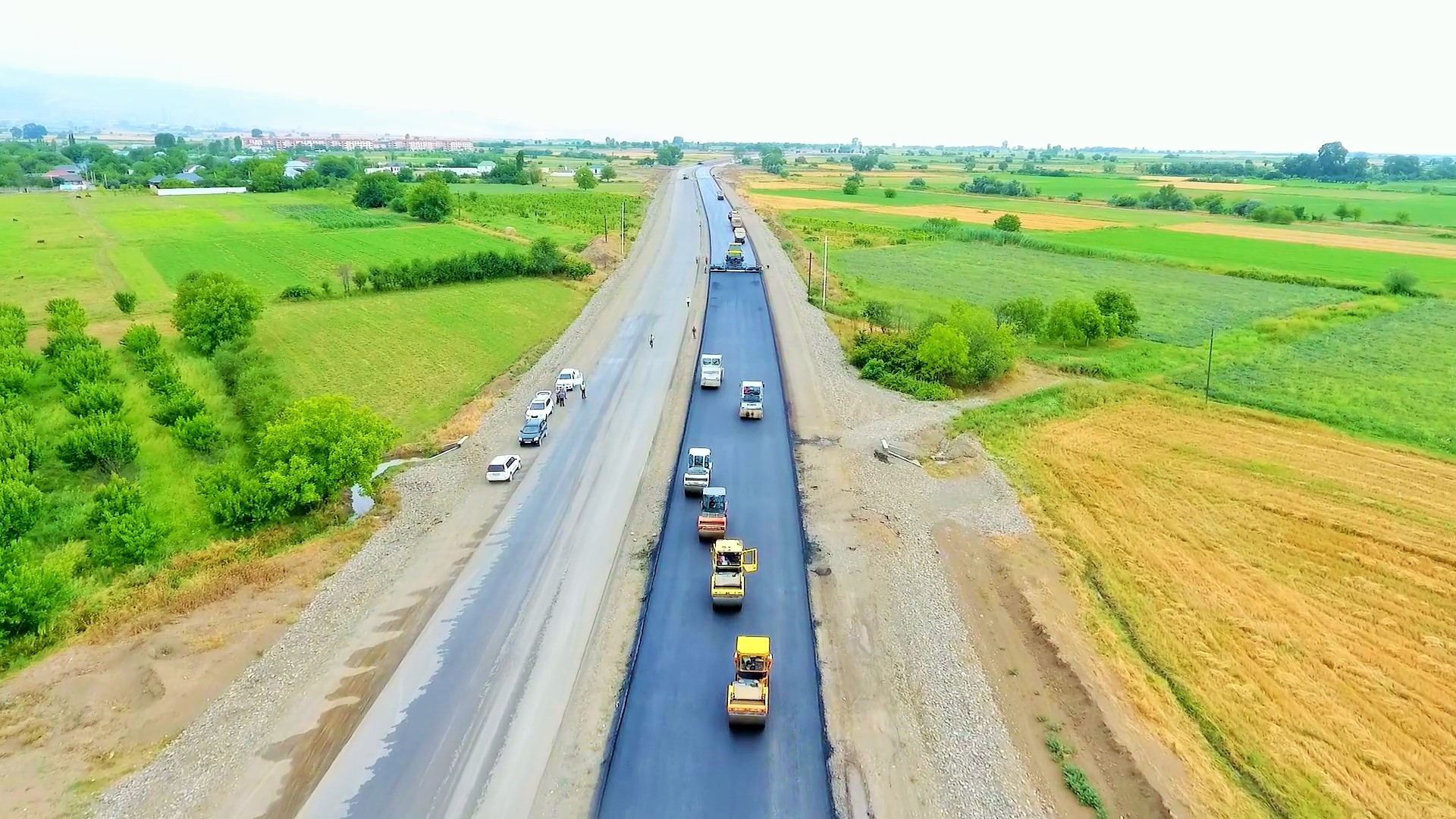 Gəncə-Qazax-Gürcüstan sərhədi yolunun 130 km-lik hissəsinin genişləndirilməsi gələn il yekunlaşacaq (FOTO)