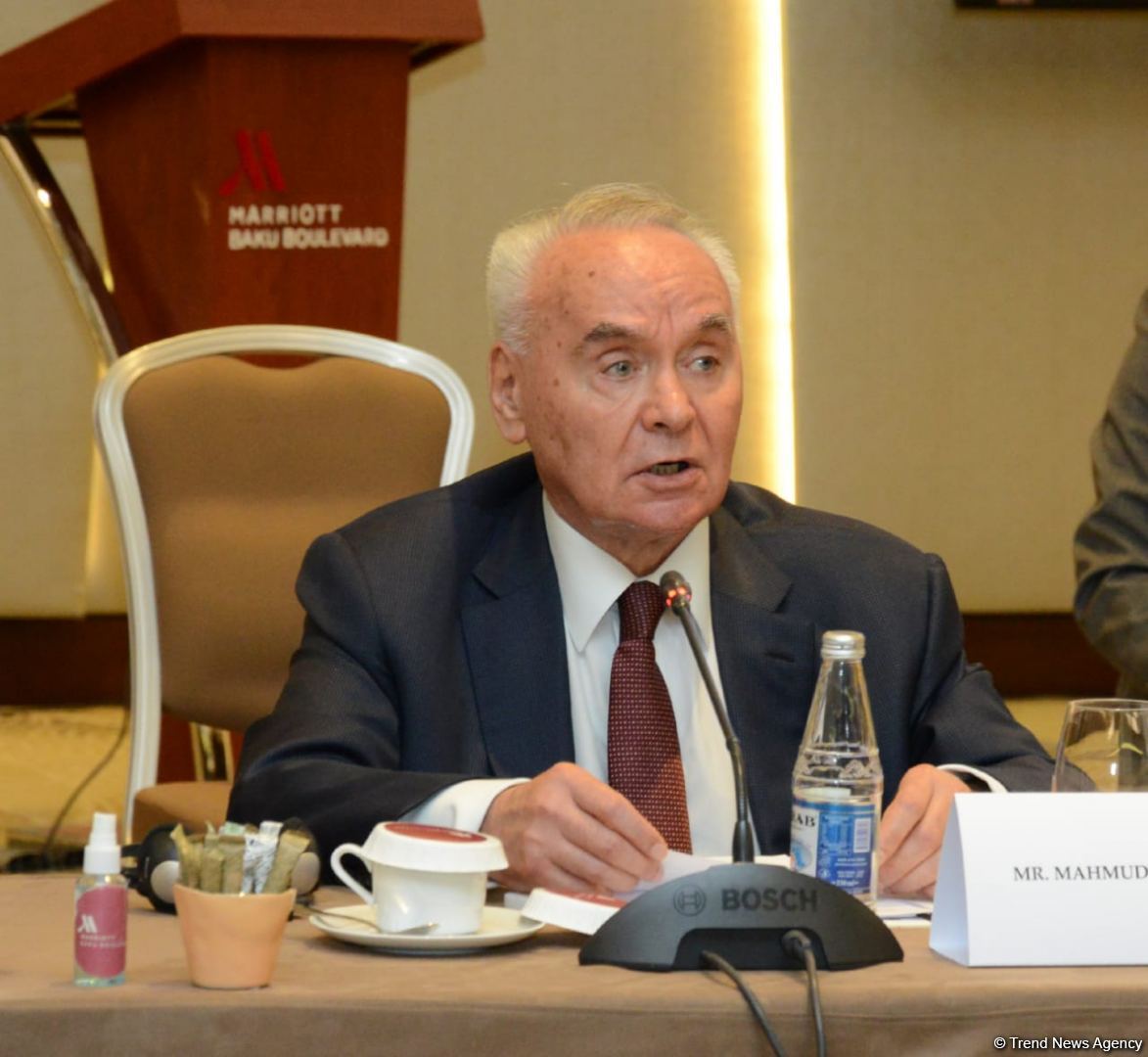 Представитель Азербайджана принял участие в форуме демократии на Бали