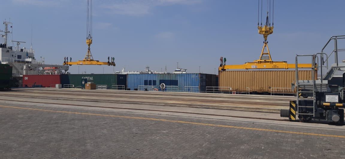 Азербайджанский ж/д оператор приступил к транспортировке контейнеров из Китая в Турцию (ФОТО) - Gallery Image
