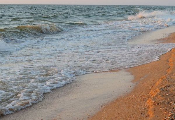 Обнародован список загрязненных пляжей Абшерона