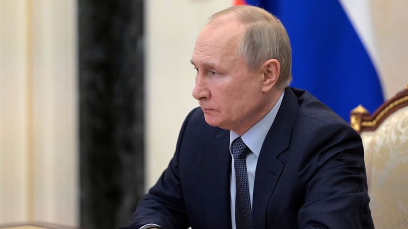 Putin koronavirusa qarşı "buster" dozanı qəbul edib