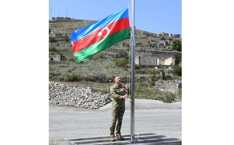 President Ilham Aliyev raised state flag in  city of Kalbajar (PHOTO/VİDEO)
