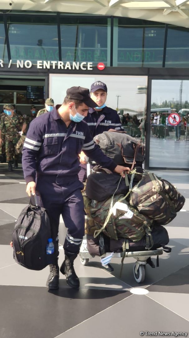 Группа азербайджанских пожарных, отправленных в Турцию для борьбы с лесными пожарами, вернулась на родину (ФОТО)