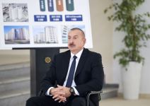 Azerbaijani president, first lady attend ceremony of presenting apartments, cars to families of martyrs (PHOTO/VIDEO)