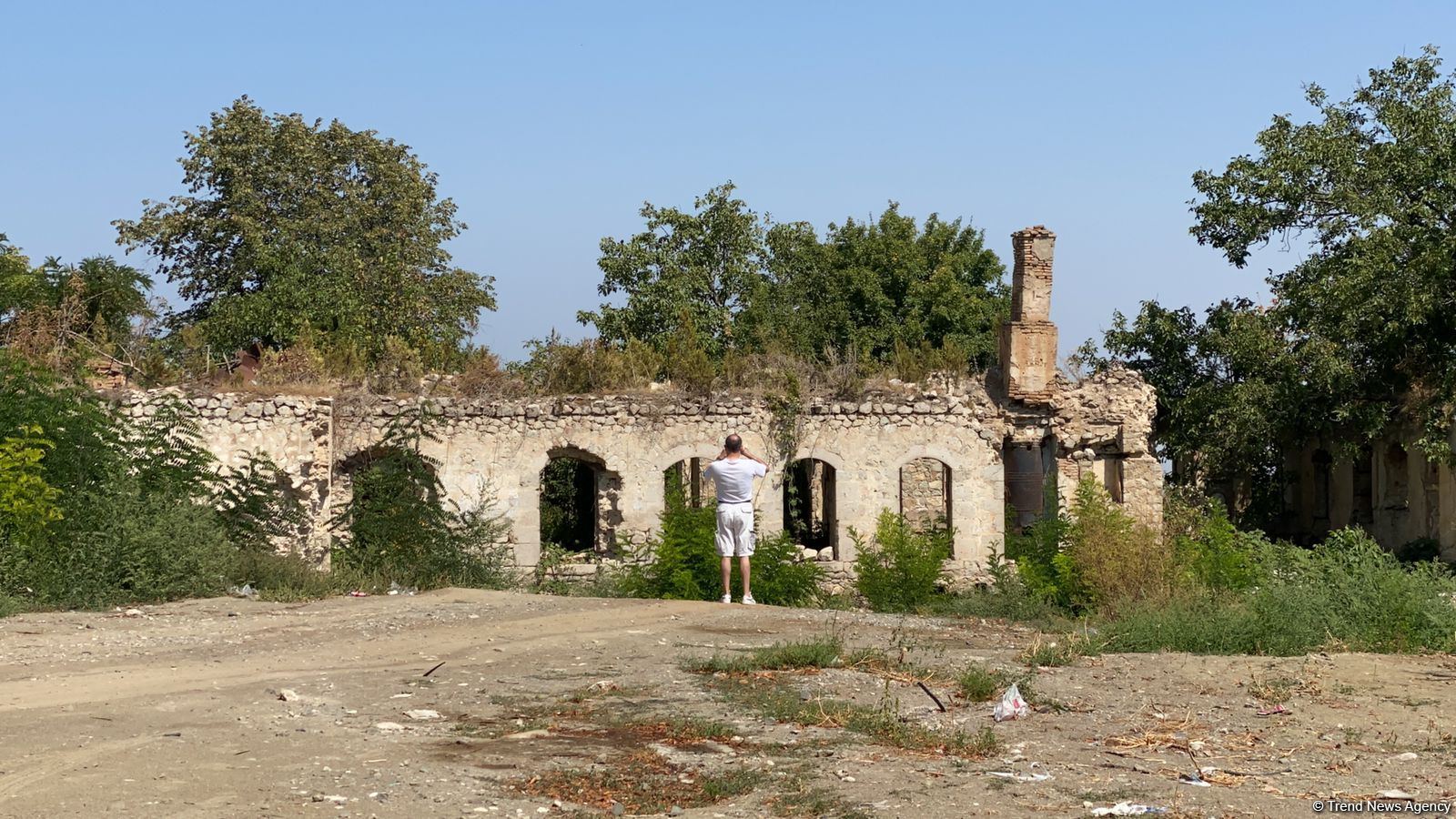 Зарубежные журналисты совершают поездку по освобожденным территориям Азербайджана (ФОТО)