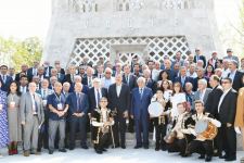 President Ilham Aliyev holds cordial conversation with participants and residents of Shusha as part of opening of Vagif Poetry Days (PHOTO)