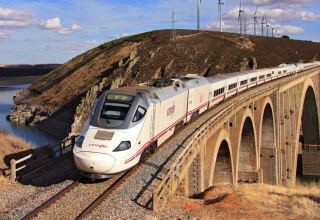 В Египте построят скоростную железную дорогу, которая свяжет Красное и Средиземное моря