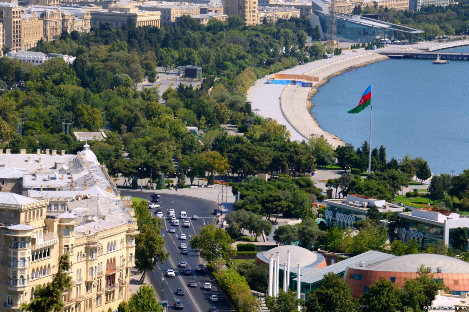 Азербайджан занимает важное место не только на Южном Кавказе, но и в мире - Институт европейских исследований