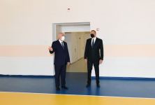 Президент Ильхам Алиев принял участие в сдаче в эксплуатацию средней школы номер 20 в Сумгайыте (ФОТО)