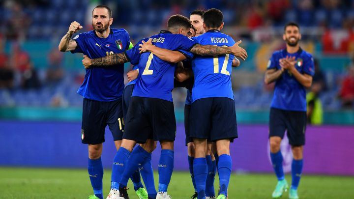 Сборная Италии по футболу обыграла венгров и вышла в плей-офф Лиги наций