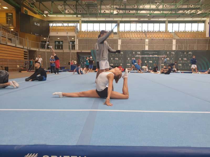 Gimnastımız Sloveniyada dünya kubokunda iştirak edib (FOTO)