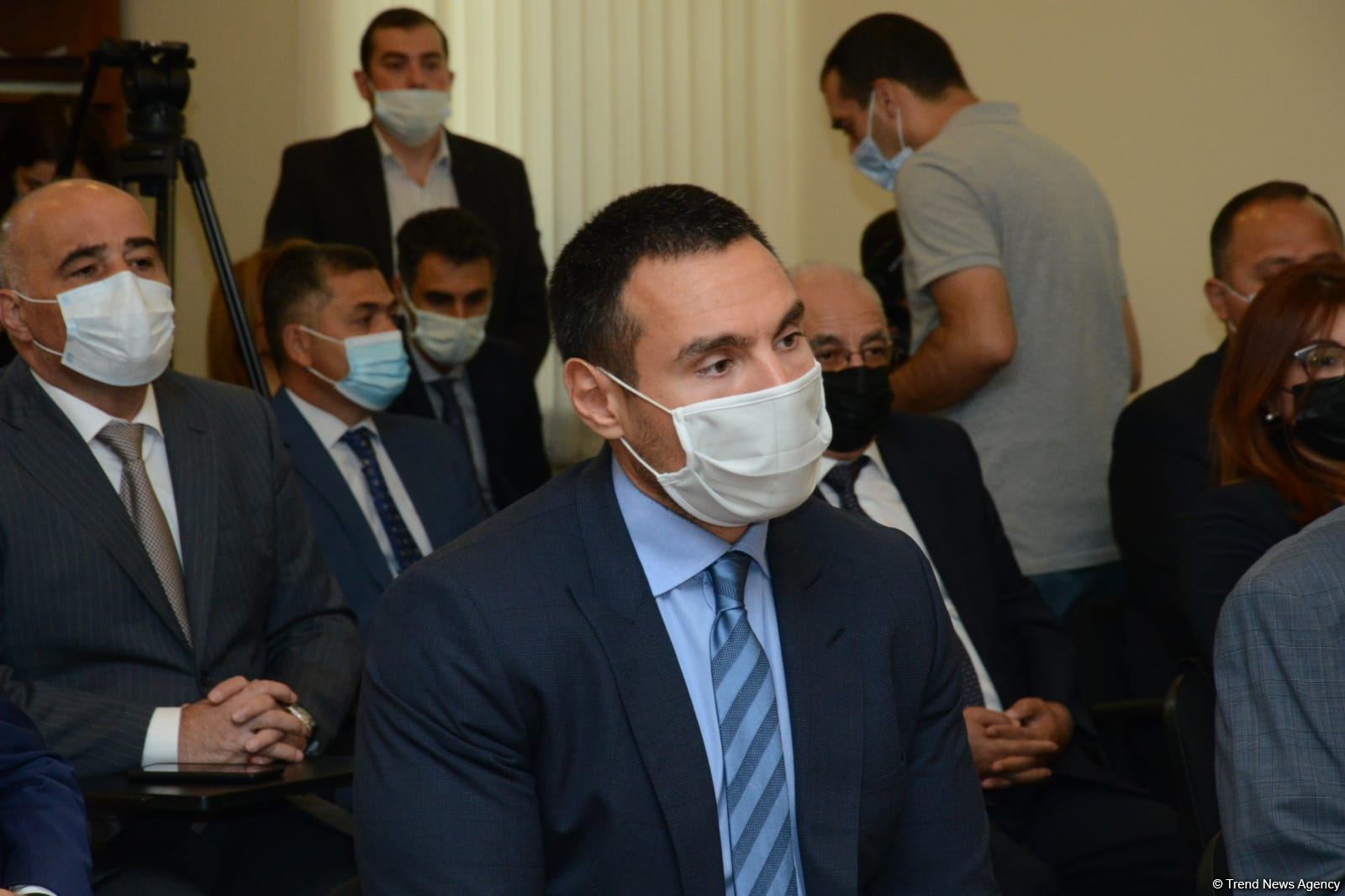 Azerbaijan's newly-appointed Minister of Youth and Sports introduced to ministry's staff (PHOTO)