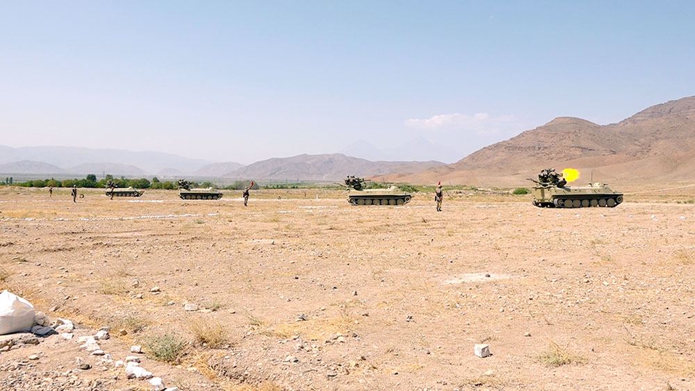 Əlahiddə Ümumqoşun Orduda hava hücumundan müdafiə üzrə kompleks məşq keçirilib (FOTO/VİDEO)