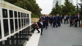 Economy, trade ministers from Turkic Council states visit Martyrs' Alley in Baku (PHOTO)