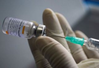 Решения об иммунизации четвертой дозой вакцины от коронавируса пока нет - минздрав Азербайджана