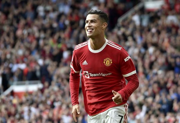 Ronaldo debut double as Man Utd thrash Newcastle to go top