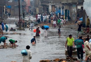 Число жертв наводнений в Пакистане превысило 1,2 тыс.