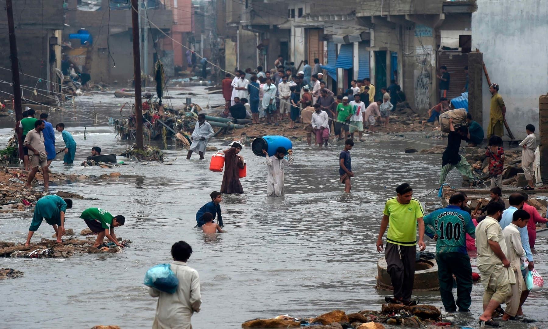 Свыше 200 человек пострадали из-за последствий дождей в Пакистане