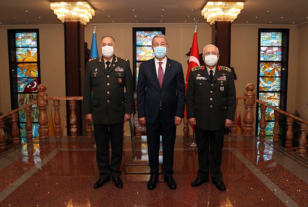 Министр национальной обороны Турции встретился с начальником Генштаба ВС Азербайджана (ФОТО)