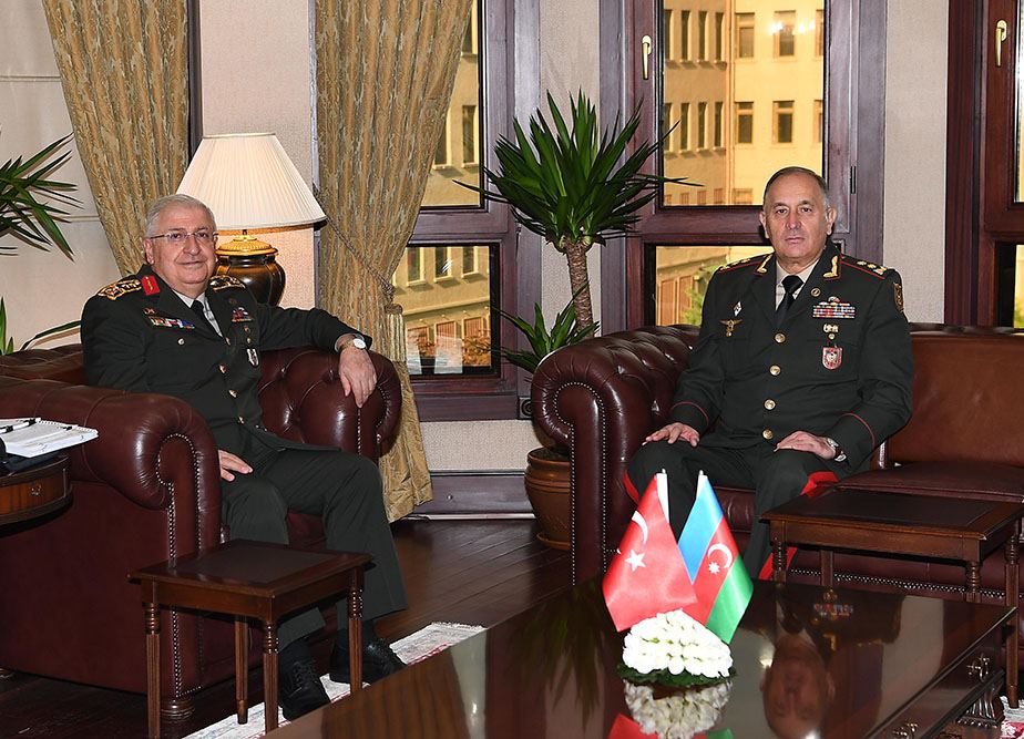 Turkish, Azerbaijani high-ranked officials discuss dev't of bilateral military co-op (PHOTO)