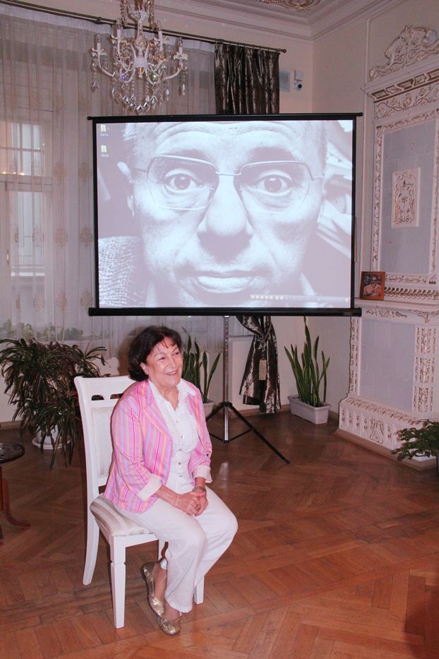 В Центре творчества Максуда Ибрагимбекова прошел вечер, посвященный 100-летию польского писателя-фантаста Станислава Лема (ФОТО)