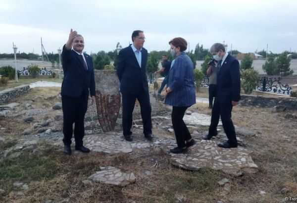Делегация Ассоциации омбудсменов ОИС осмотрела памятник «Марага-150» в Тертере (ФОТО)