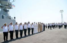 Корабли Каспийской флотилии ВМФ России вошли в порт Баку (ФОТО)