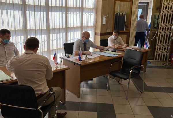 В посольстве России в Баку проходит голосование в связи с выборами в Госдуму (ФОТО)