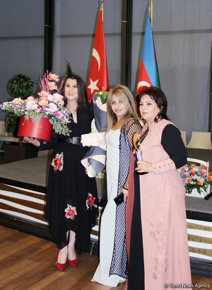 "Женщины – предприниматели Азербайджана" торжественно отметили 20-летие – церемония награждения премии "Хуршидбану Натаван" (ФОТО)