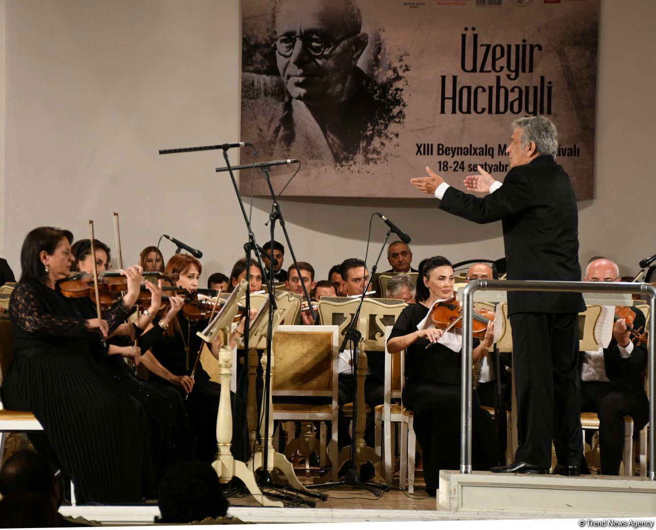 Состоялась церемония торжественного открытия XIII Международного музыкального фестиваля Узеира Гаджибейли (ФОТО/ВИДЕО)
