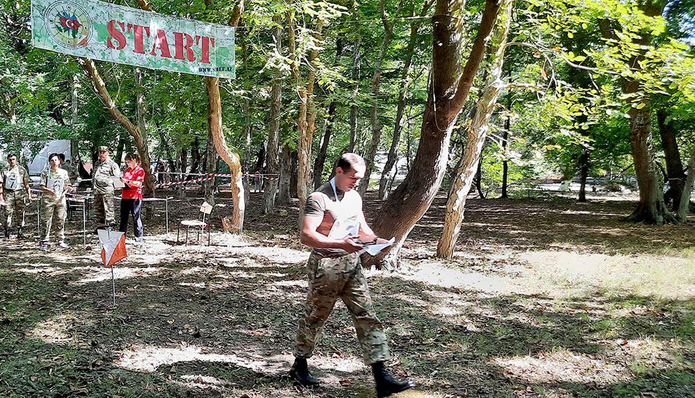 Azərbaycan Ordusunda səmti müəyyənetmə yarışları keçirilir (FOTO)