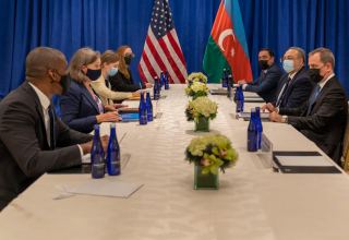 Azerbaijani FM meets with US Under Secretary of State for Political Affairs (PHOTO)