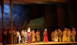 Театр в Баку открыл двери. Первый спектакль в период пандемии (ФОТО/ВИДЕО)