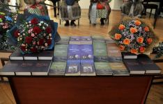 В рамках фестиваля имени Узеира Гаджибейли представлено пять книг академика Земфиры Сафаровой (ФОТО)