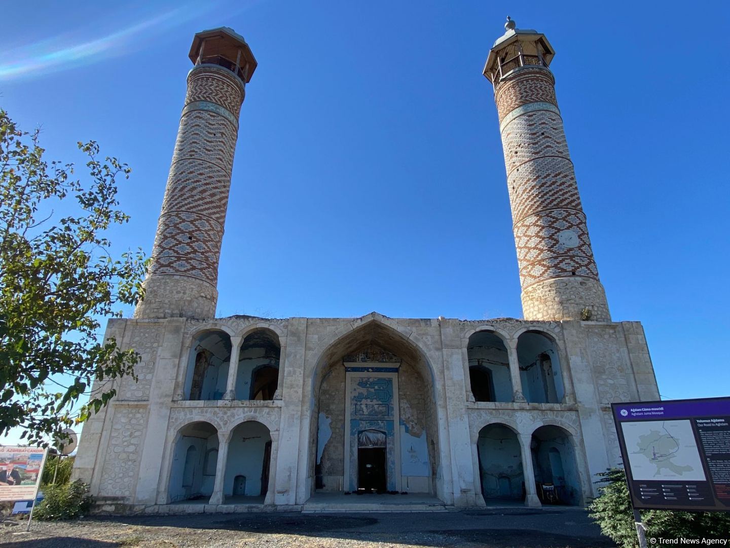 В День памяти в мечетях, церквях и синагогах Азербайджана возносятся молитвы за упокой душ шехидов (ФОТО)