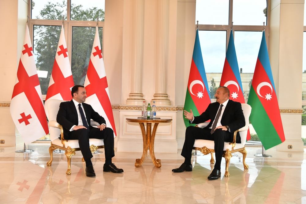 Prezident İlham Əliyev: Azərbaycan və Gürcüstan arasında siyasi əlaqələrin gücləndirilməsi bütün region üçün önəmlidir