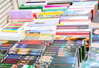 В Азербайджане предложено освободить импорт книг и бумаги от НДС