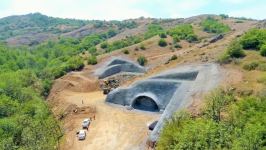 Завершены раскопочные работы в верхней части тоннеля Т5 на автодороге Ахмедбейли-Физули-Шуша (ФОТО)