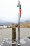 Президент Ильхам Алиев поднял флаг Азербайджана в поселке Суговушан Тертерского района (ФОТО)