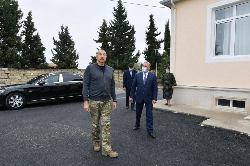 President Ilham Aliyev's sincere conversation with resident of Tartar city (PHOTO)