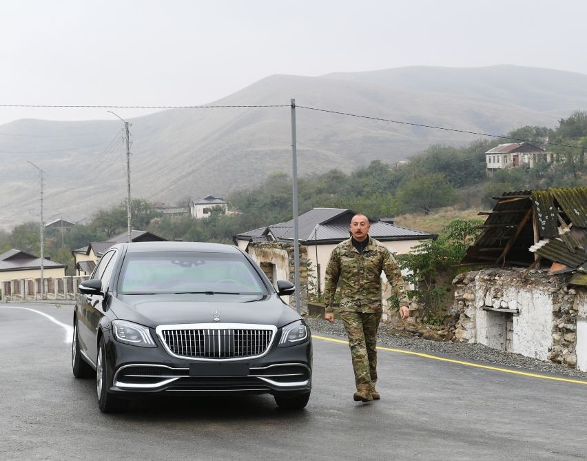 President Ilham Aliyev raises Azerbaijani flag in Talish village of Tartar district (PHOTO)