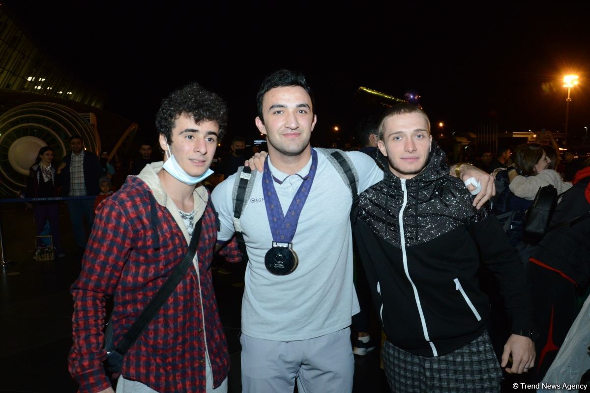 Azerbaijani gymnasts bring medals of European Championship to Baku (PHOTO)